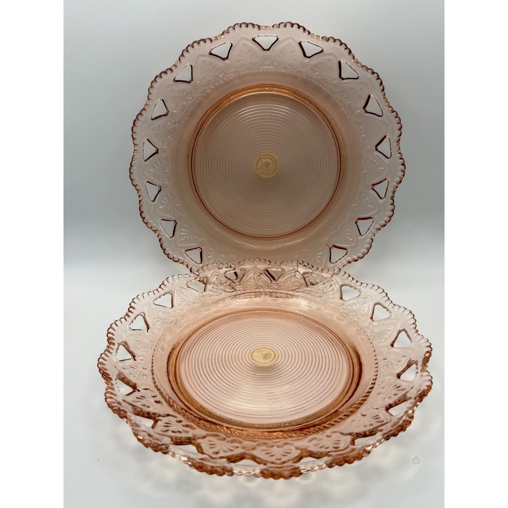 Williams-Sonoma Grande Cuisine‎ Pink Glass Lace Edge 6" Plates Portugal Set of 2